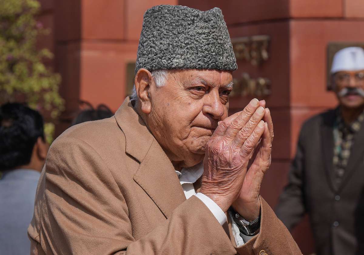 J-K: Farooq Abdullah ditches I.N.D.I.A bloc, says 'NC to contest polls solo'; Omar issues clarification