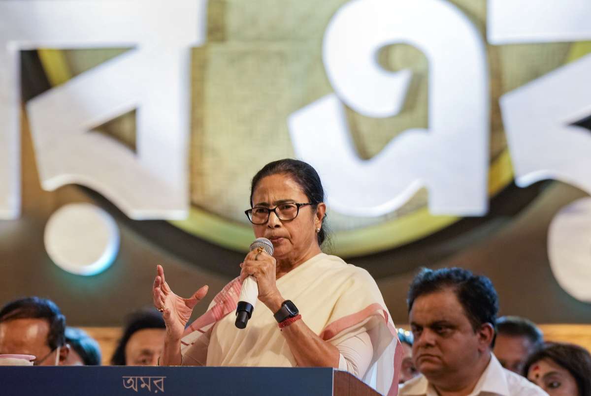 'Will You Call Muslims IPS Officers Pakistanis?': Mamata Banerjee Steps ...