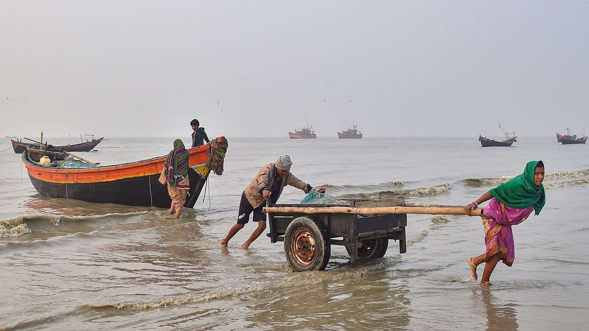 Tamil Nadu: Sri Lankan Navy apprehends 23 fishermen from Rameswaram