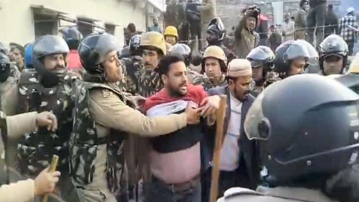 Haldwani: Six dead, several injured as illegal madrasa, mosque demolition triggers violence