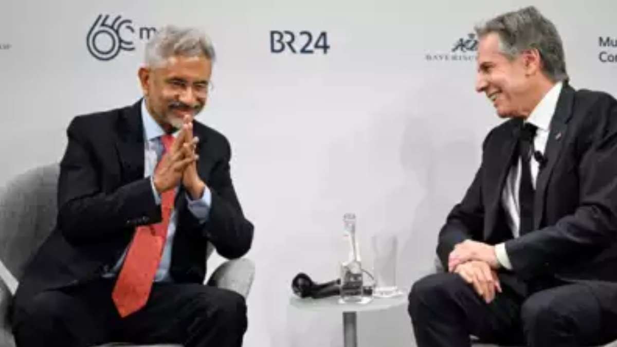 Jaishankar's savage reply on India buying Russian fuel leaves Blinken smiling | WATCH