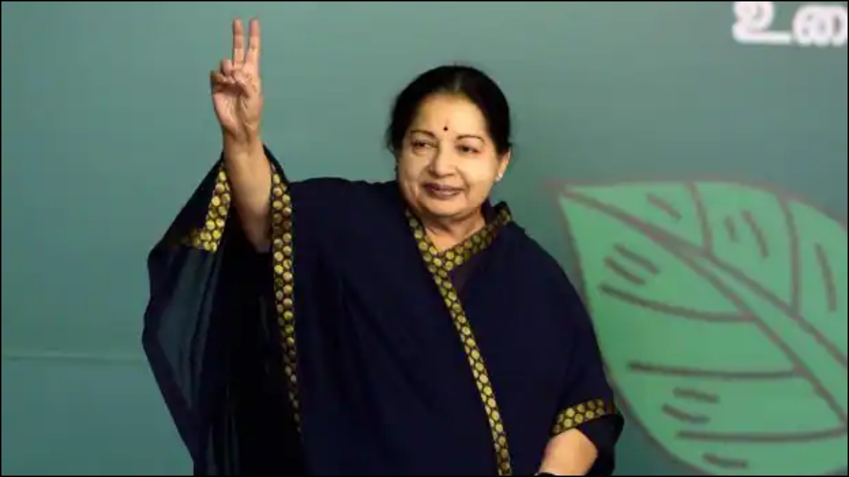 Jayalalithaa's gold and diamond jewellery to be handed over to TN govt in March, rules Karnataka court