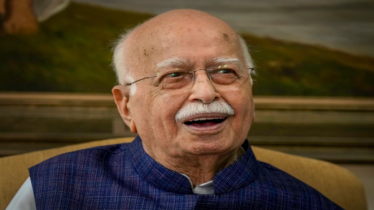 Advani accepts Bharat Ratna, says, 'Honour for me, my ideas and principles'