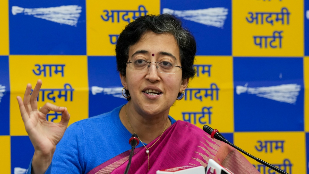 'PM Modi knows only CM Kejriwal can challenge him, so...': Atishi on ED raids | WATCH