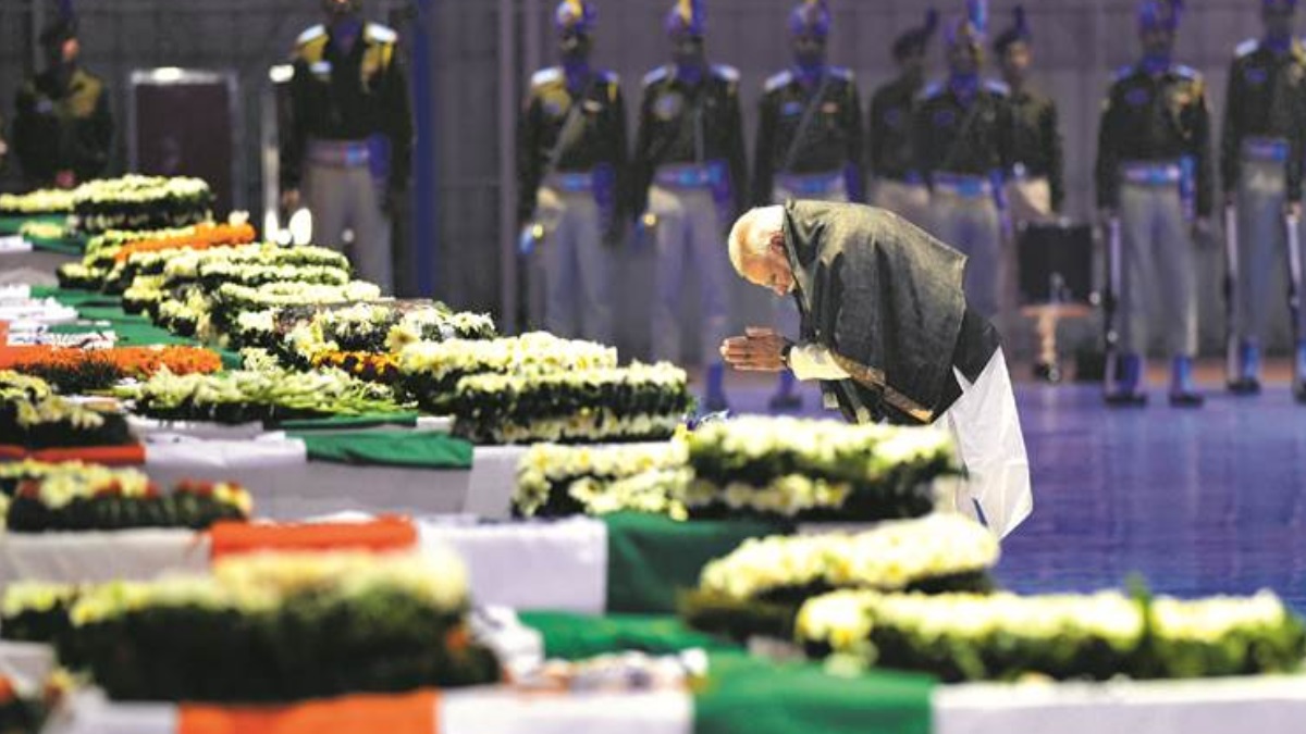 PM Modi pays homage to security personnel killed in terror attack – India TV