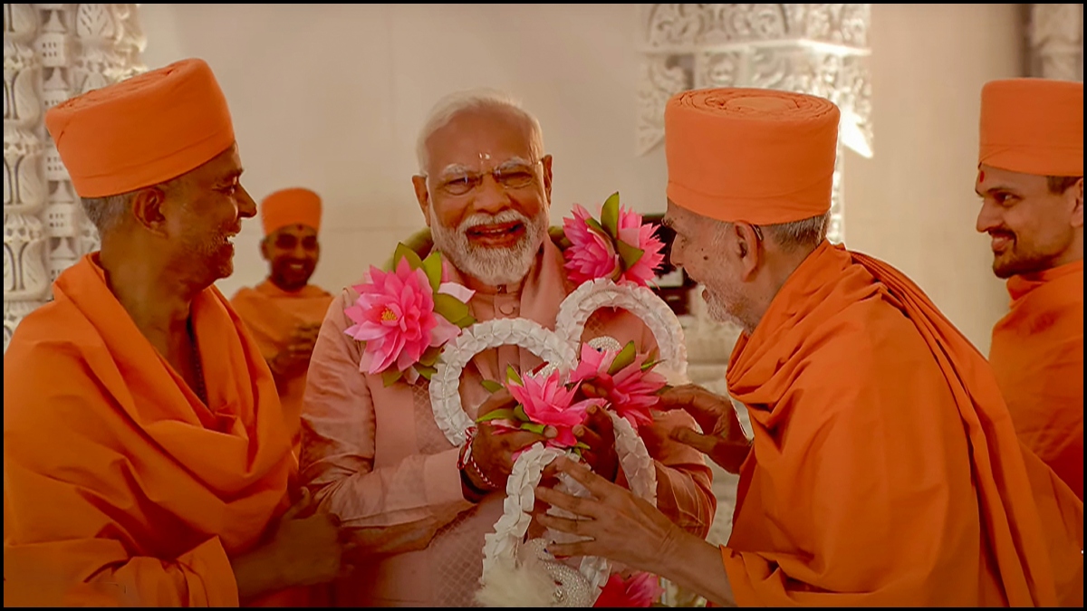 PM Modi inscribes 'Vasudhaiva Kutumbakam' on stone in Abu Dhabi's first Hindu temple | WATCH