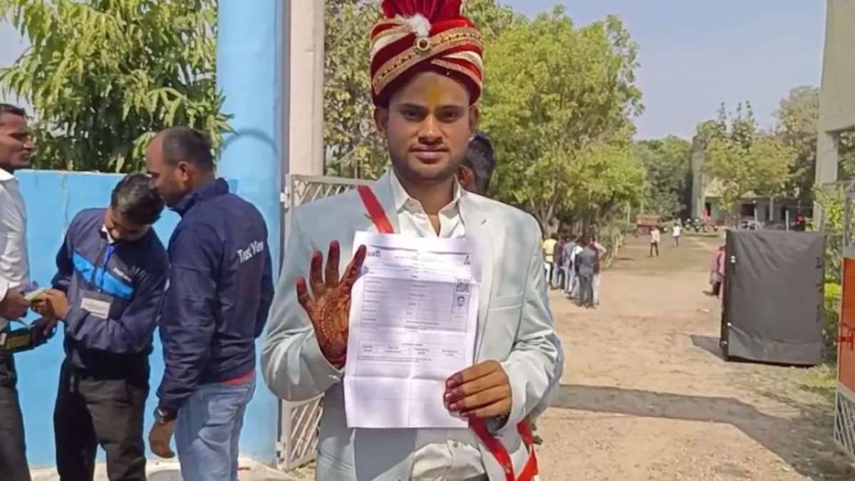 UP Police Constable Bharti 2024: Groom appears for exam in his wedding attire | WATCH