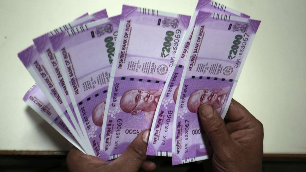 facility to exchange deposit rs 2000 notes not available on april 1 heres why