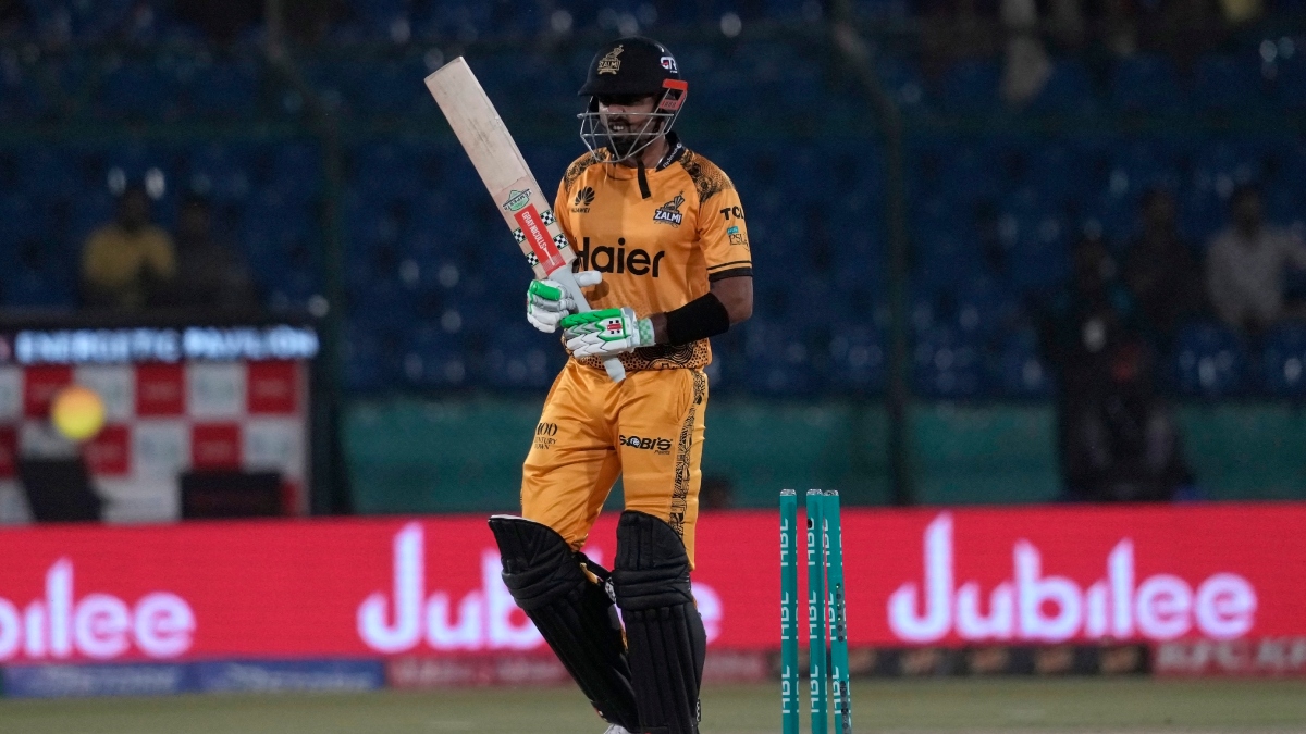 It's a good thing that he got out: Michael Clarke rips apart Babar Azam after 42-ball 46 in PSL qualifier