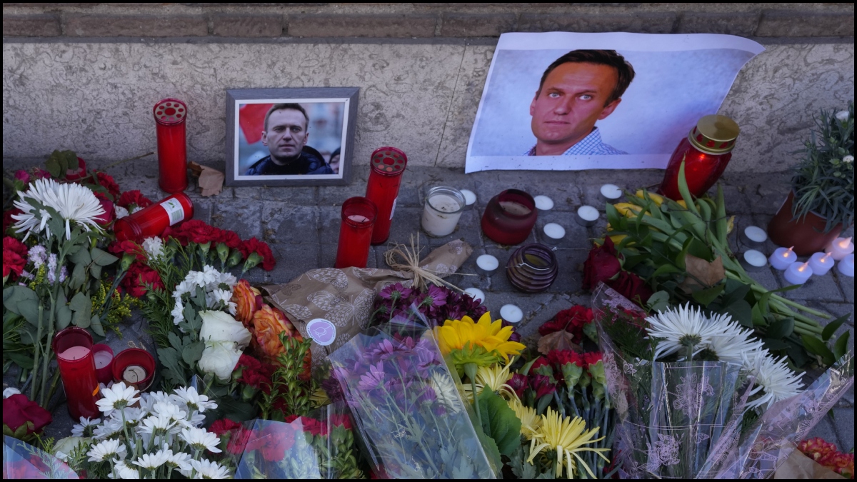 Putin critic Alexei Navalny 'died his own death', says Russian spymaster