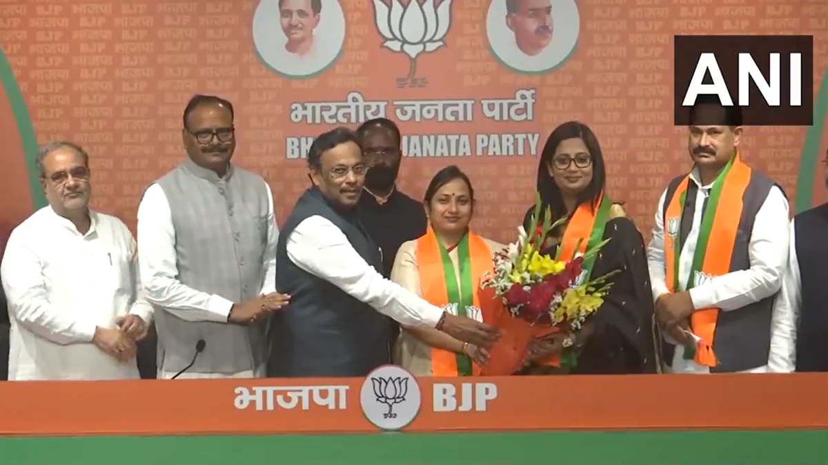 BSP MP Sangeeta Azad, ex-MLA Azad Ari Mardan, SC lawyer Seema Samridhi join BJP ahead of Lok Sabha polls