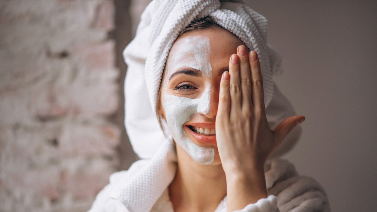 Want to rejuvenate your skin? Try THESE raw milk-based DIY face packs