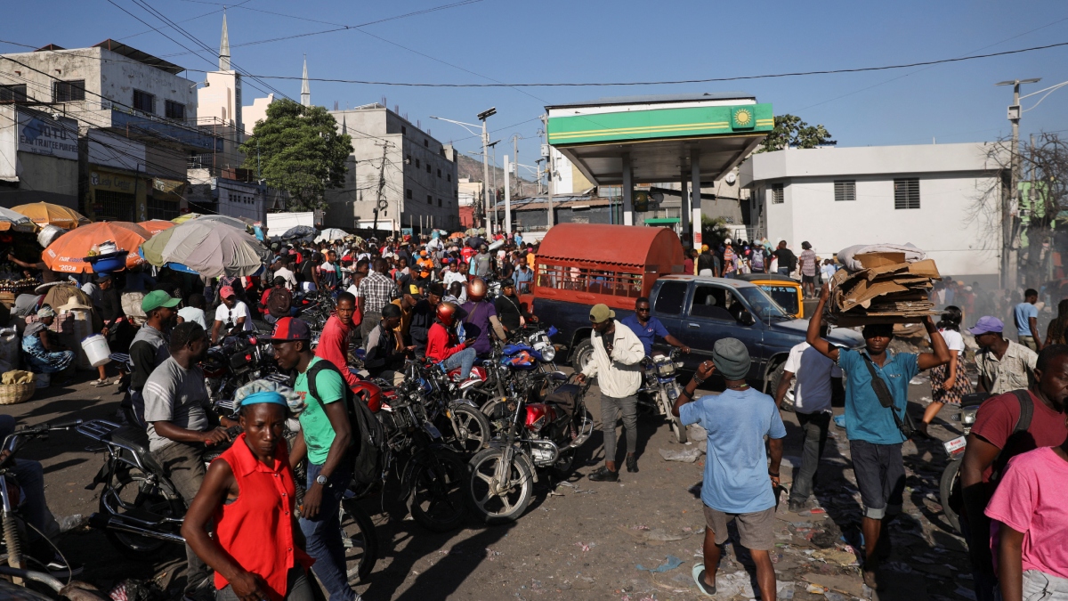 Haiti violence: 12 killed as armed gangs attack two wealthy suburbs in capital Port-au-Prince