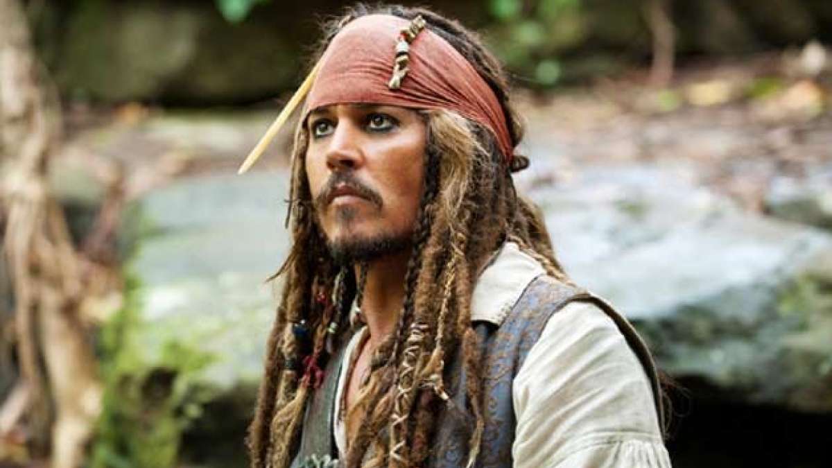 johnny depp to return as captain jack sparrow pirates of the caribbean s producer spills the beans