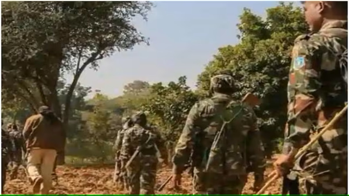 Four Naxals killed in encounter with police in Maharashtra's Gadchiroli