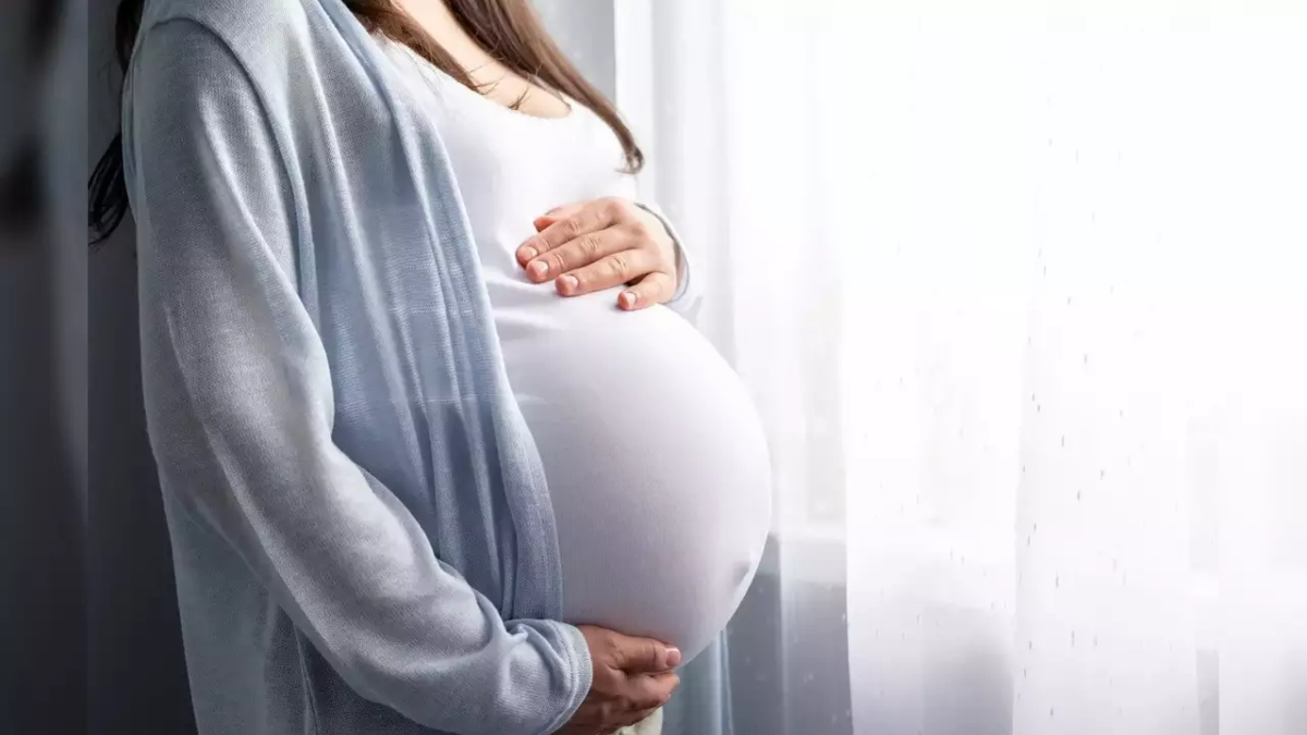 Does being overweight cause difficulties in getting pregnant? Know details