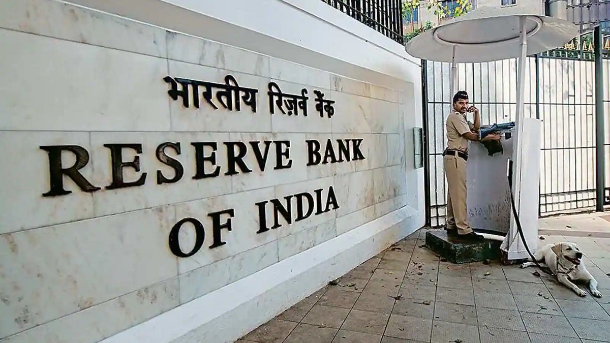 banks open on march 31 will there be normal services on sunday details inside