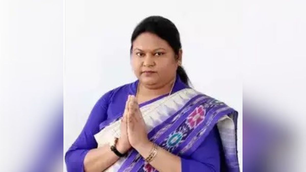 Jharkhand leader Sita Soren joins BJP hours after resigning as JMM MLA