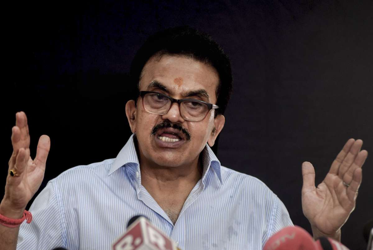 Sanjay Nirupam To Join Shinde's Shiv Sena, May Contest From Mumbai ...