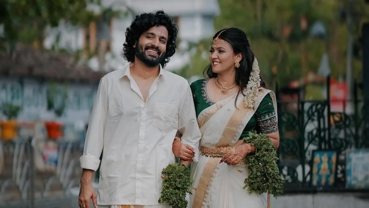 Aparna Das and Deepak Parambol are popular names in the Malayalam film industry.