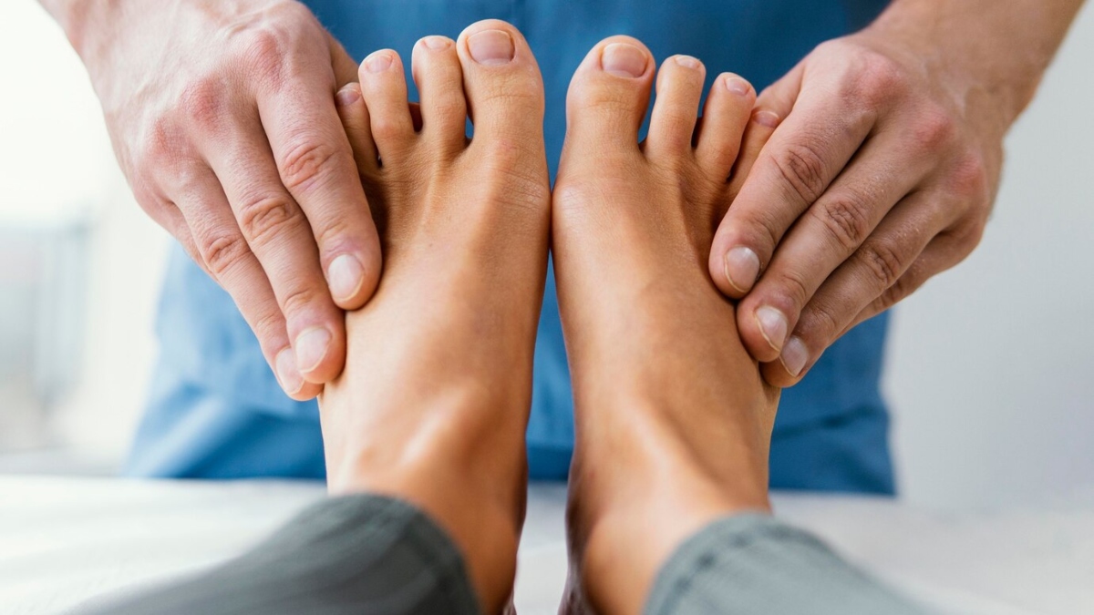 Wearing Socks to Washing Feet: Expert shares crucial tips for diabetic foot care