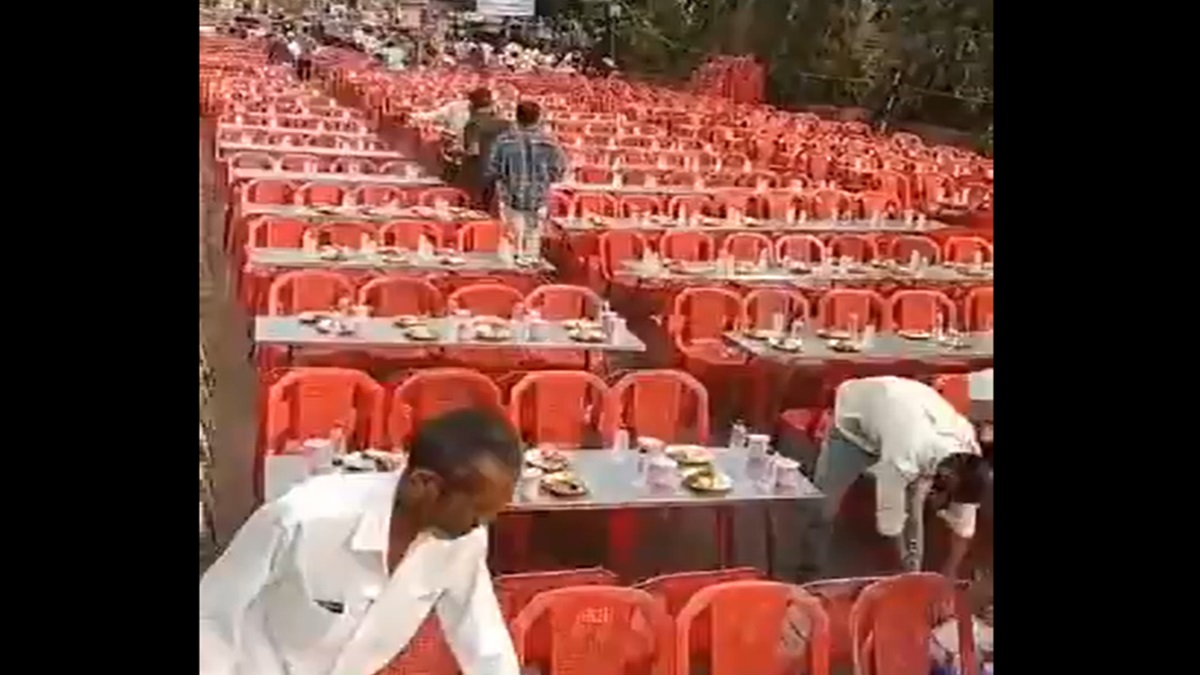 Karnataka: Election Commission issues notice for organising iftar party on road in Mangalore