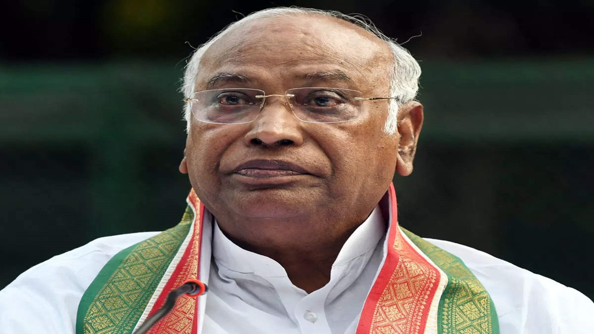 Mallikarjun Kharge writes to PM Modi, seeks time to explain Congress party’s ‘Nyay Patra’ – India TV