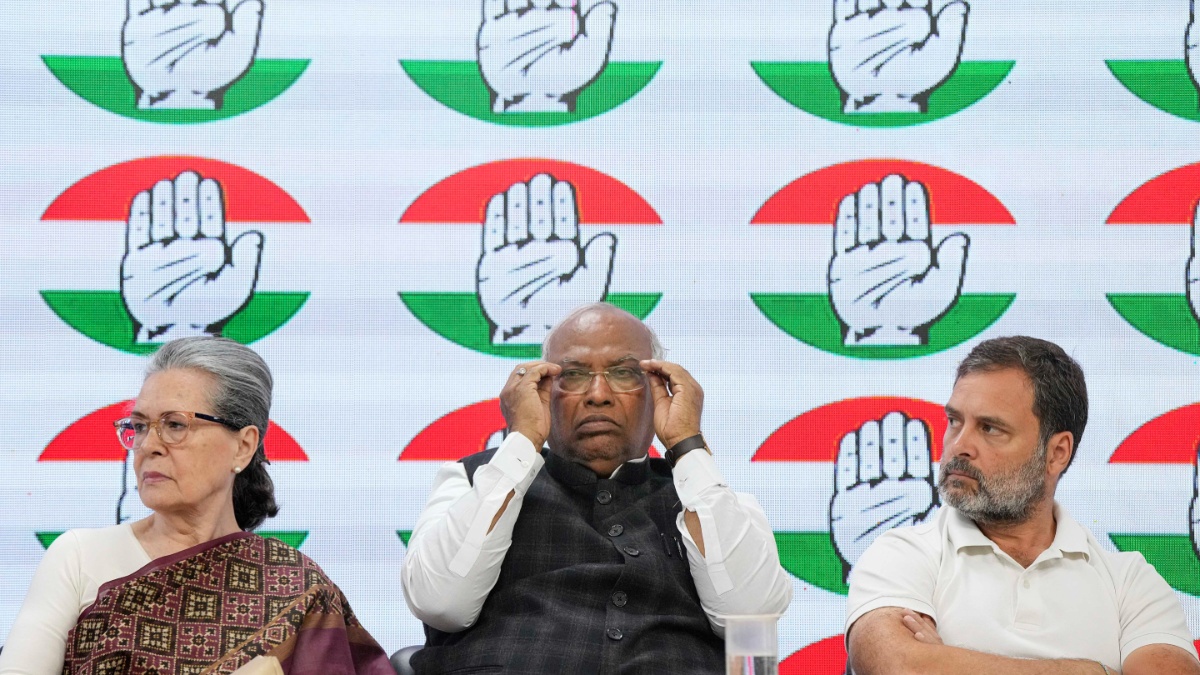 Congress manifesto: Sonia, Kharge and Rahul release 'Nyay Patra' for Lok Sabha Elections 2024