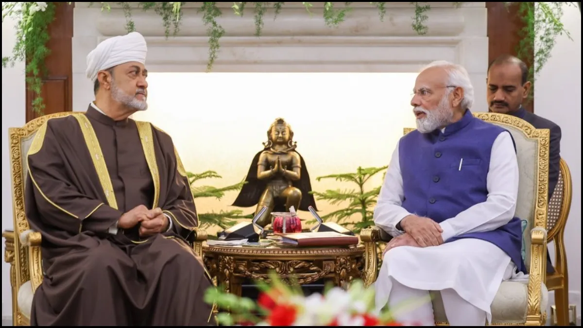 Prime Minister Narendra Modi holding with Oman Sultan Haitham bin Tarik in New Delhi.
