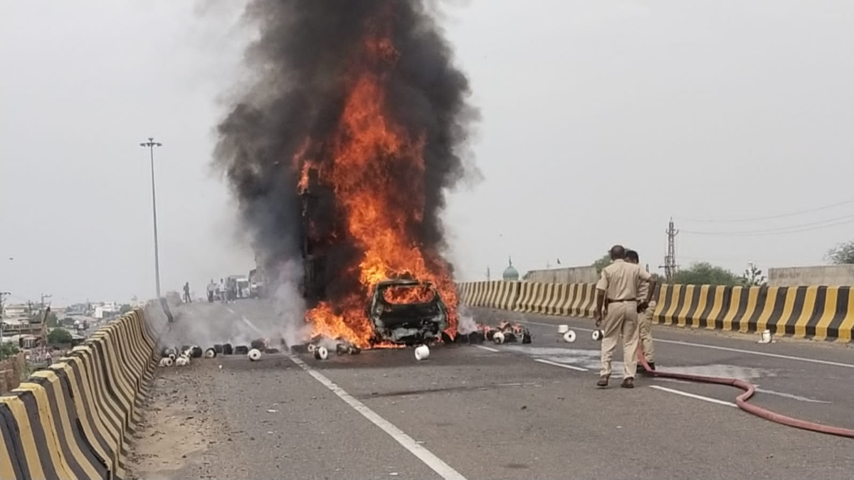 Rajasthan: Six of family, including two children, burnt alive as car rams into truck on Churu-Salasar Highway