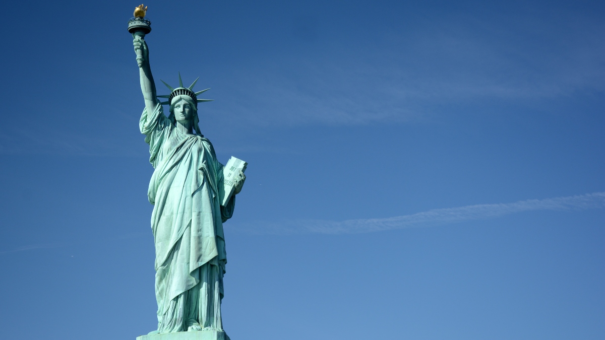 Statue of Liberty shakes during 4.8 magnitude earthquake in New York City, video goes viral | WATCH