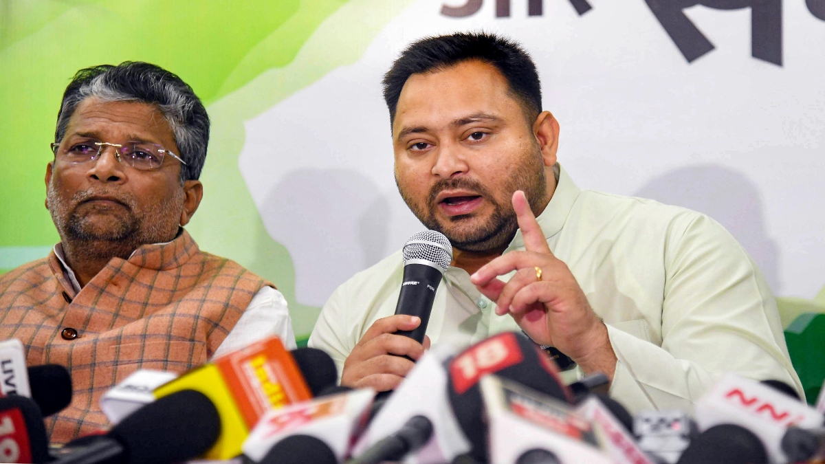 Tejashwi Yadav takes musical dig at PM Modi during INDIA bloc rally in Ranchi, sings song | WATCH