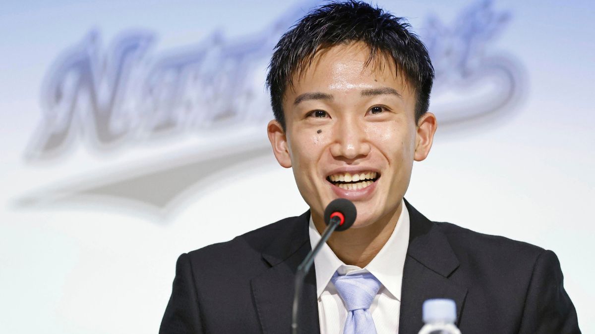 kento momota announces shock retirement from international badminton