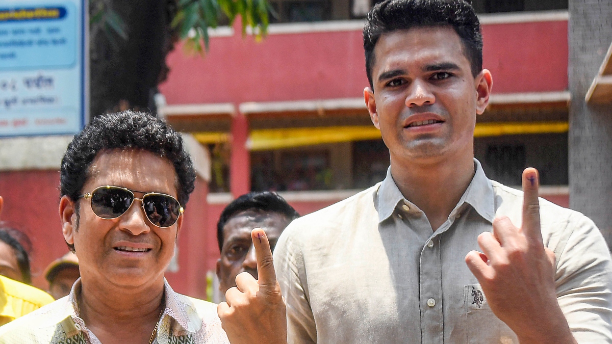 Lok Sabha Elections: Sachin Tendulkar, Sunil Gavaskar and other cricketers cast votes in fifth phase | WATCH