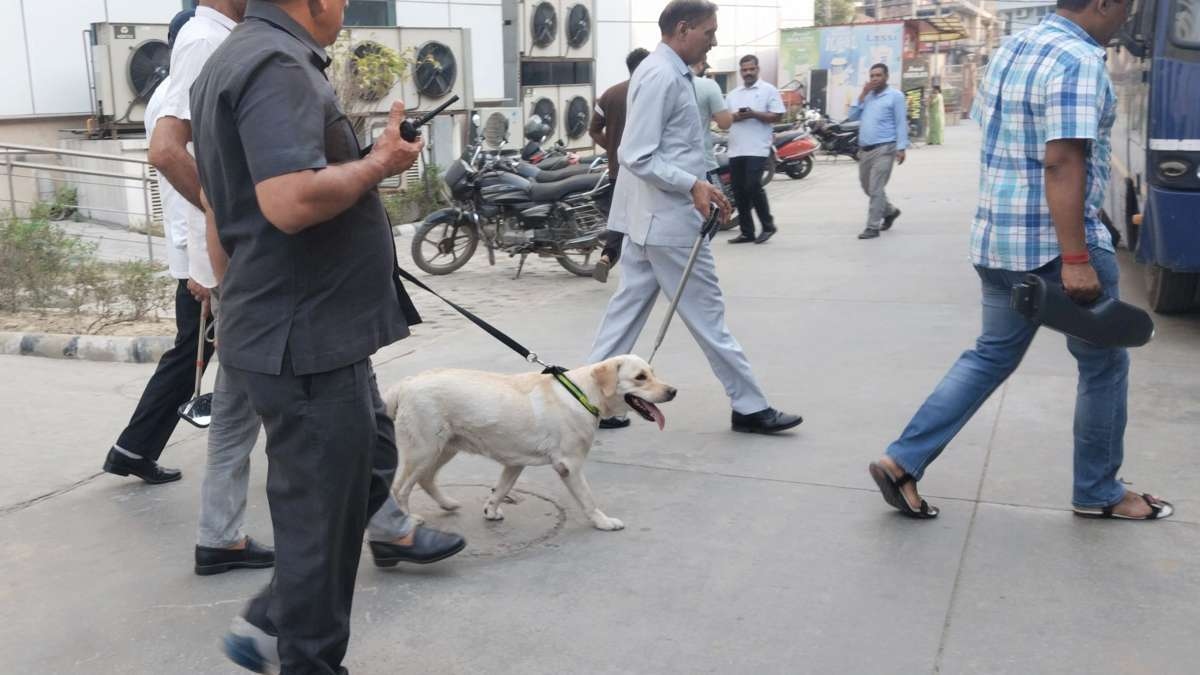 Delhi: Several hospitals receive bomb threat email, search operation underway