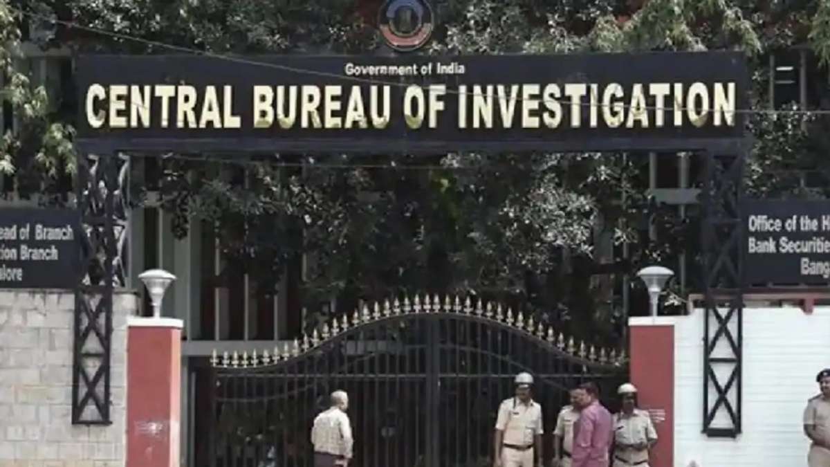 Delhi Court pulls up CBI for delay in filing 'conclusive' charge sheet in Railways land-for-job case