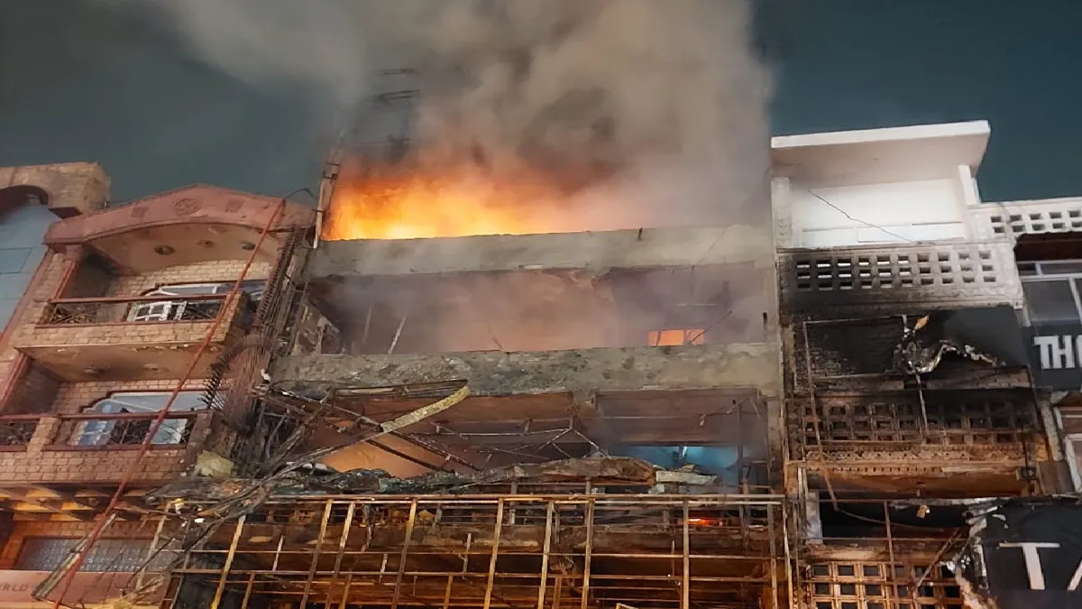 Multiple fires reported across Delhi, including police station and mall.