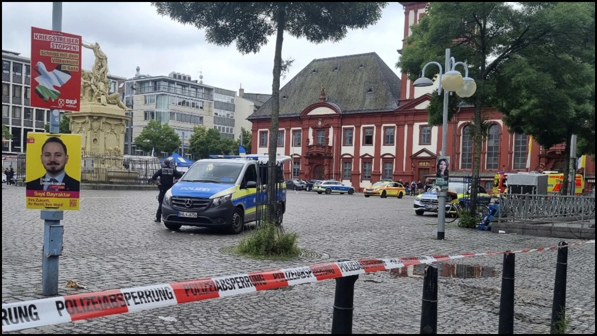 Knife attacker shot by police after stabbing spree at anti-Islam rally in German city | VIDEO