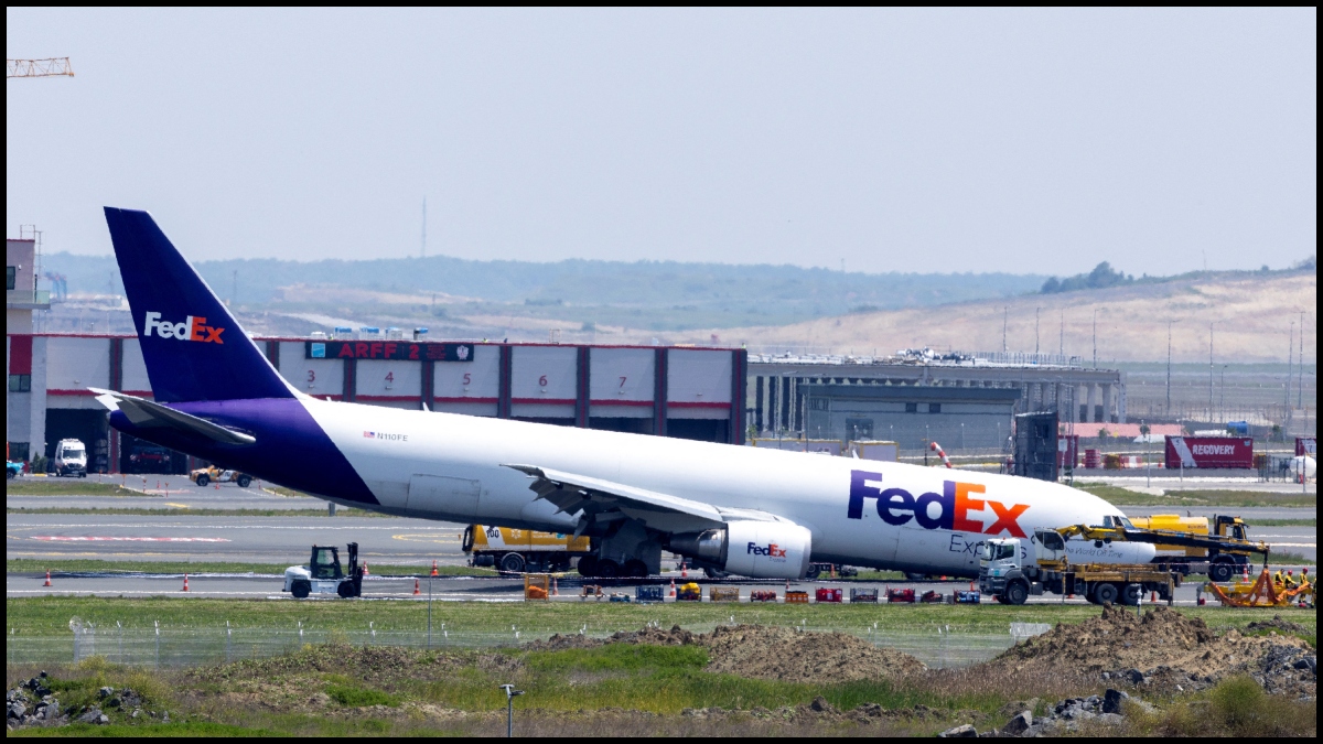 Probe Launched After FedEx Boeing Plane Lands In Istanbul Without Front ...