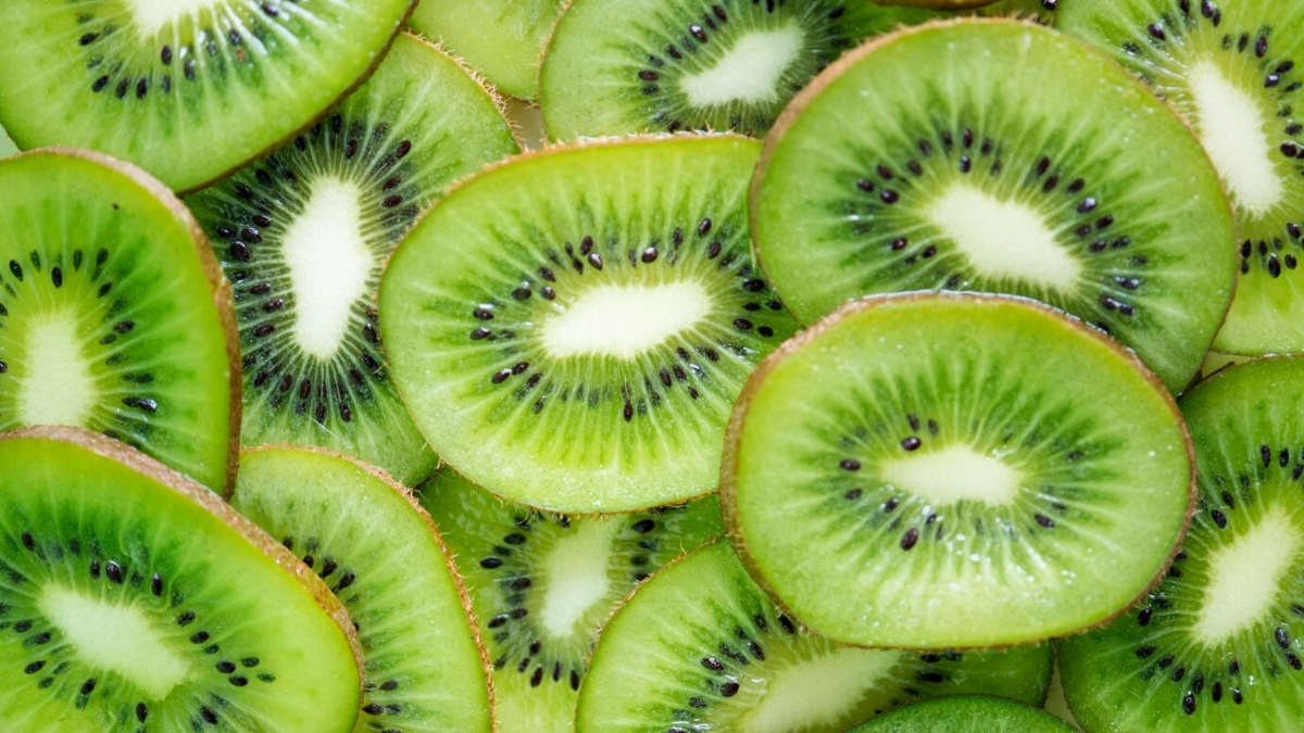 Kiwi Health Benefits: Know when and how this power-packed fruit should be consumed