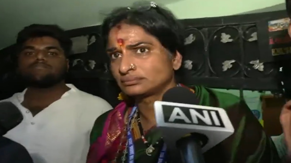 BJP Hyderabad candidate Madhavi Latha stages protest outside polling booth, accuses poll rigging | Watch