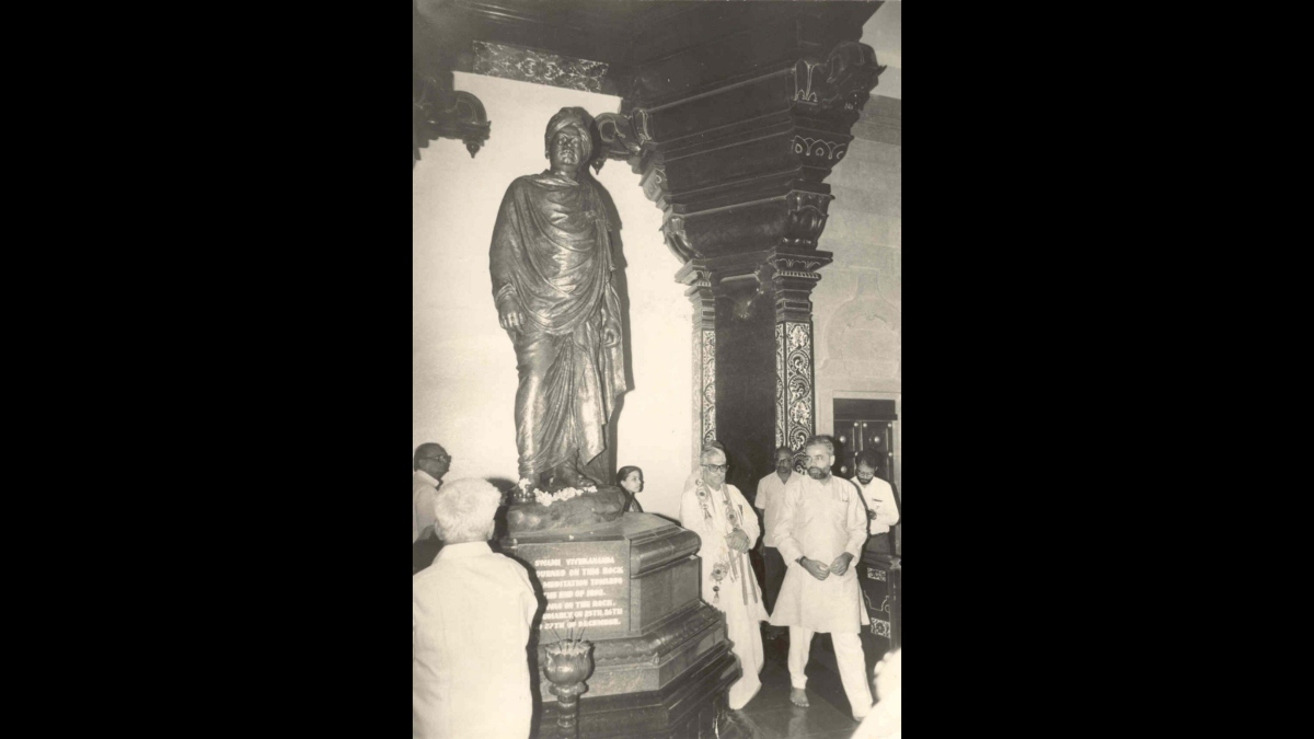 PM Modi's 30-year-old pic from Vivekananda rock memorial resurfaces ahead of two-day meditation retreat