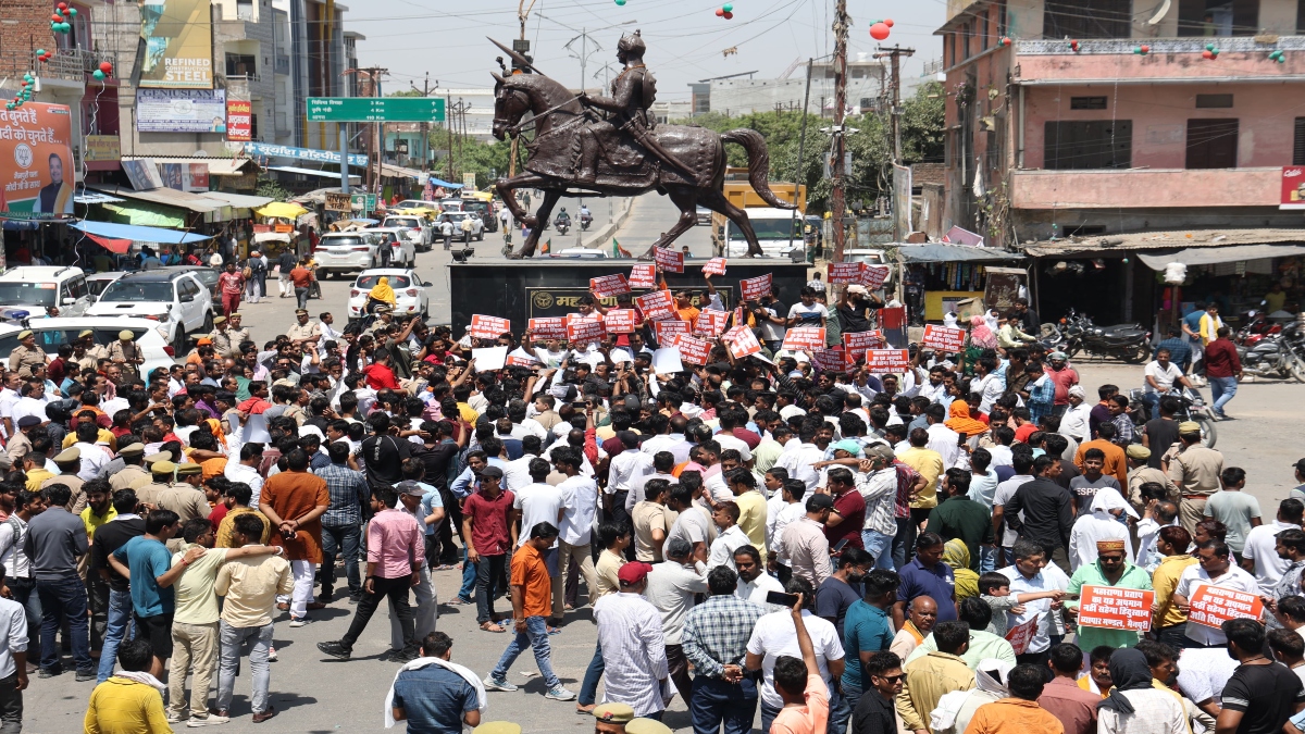 Samajwadi Party supporters booked for insulting Maharana Pratap statue in Mainpuri – India TV