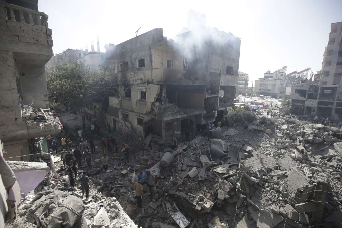 Israel-Hamas war: At least 39 people killed in Israeli air strikes ...