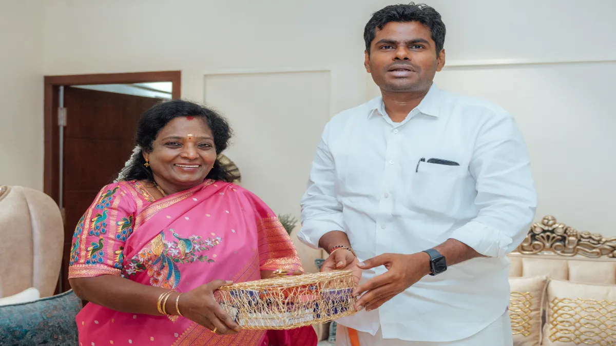 K Annamalai with Tamilisai Soundararajan