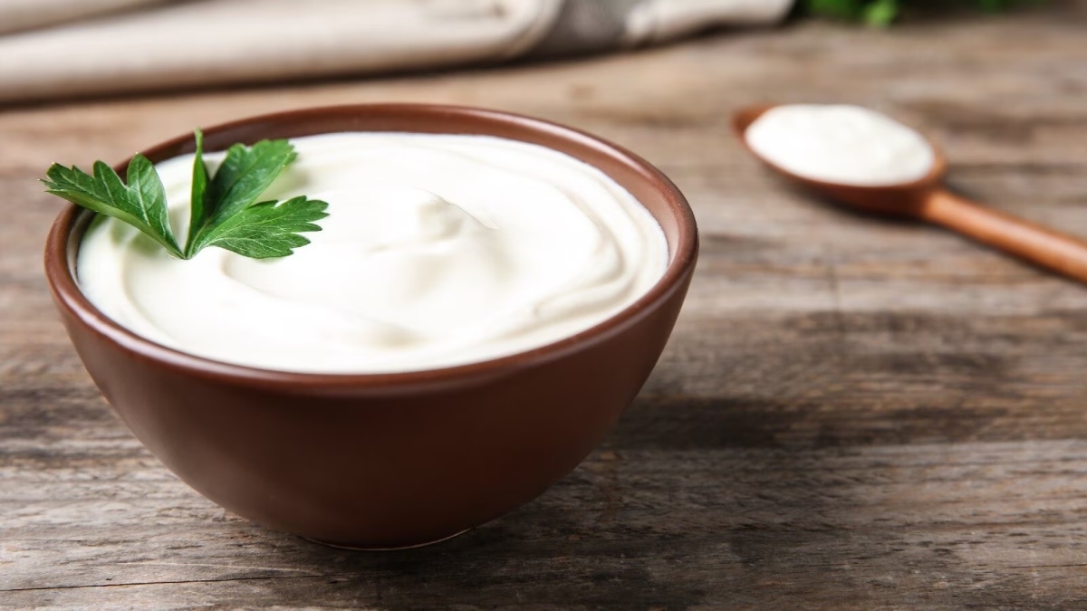 Digestion Aid to Heart Health: 5 amazing health benefits of consuming curd daily after a meal