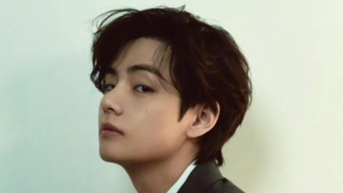 'He looks so...', Netizens swoon over BTS' V duality during his military duty | WATCH