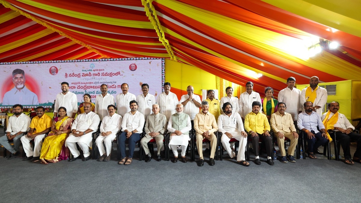 Chandrababu Naidu Swearing-in: PM Modi, other big leaders who attended grand oath taking