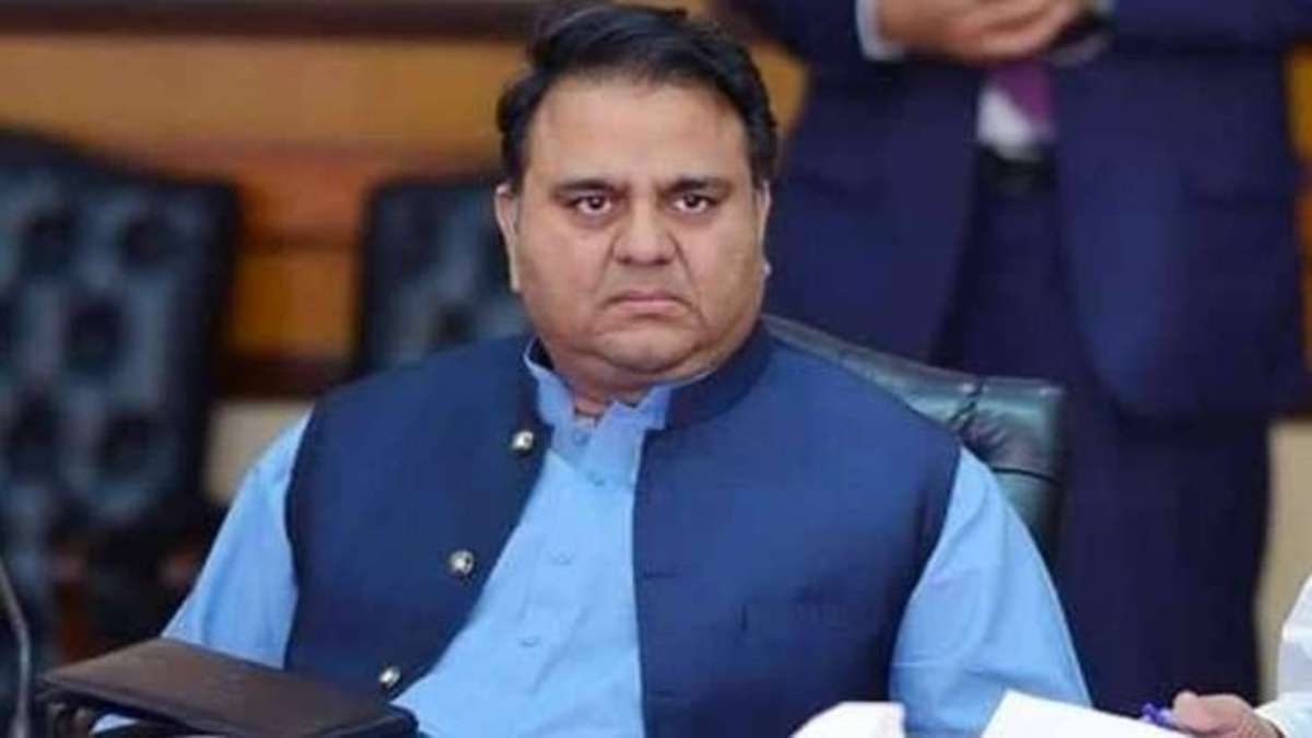 After supporting Rahul Gandhi and Kejriwal, Pakistan's Fawad Chaudhry calls for 'friendship' with India