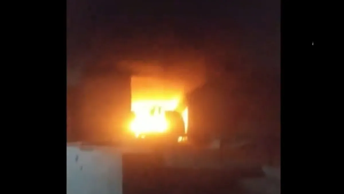 Snapshot from the visual of fire incident in Ghaziabad